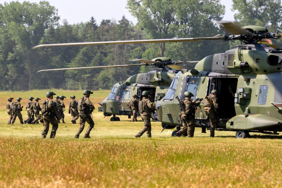 У Чехії назвали країну НАТО, яку Росія може вважати "легкою ціллю"